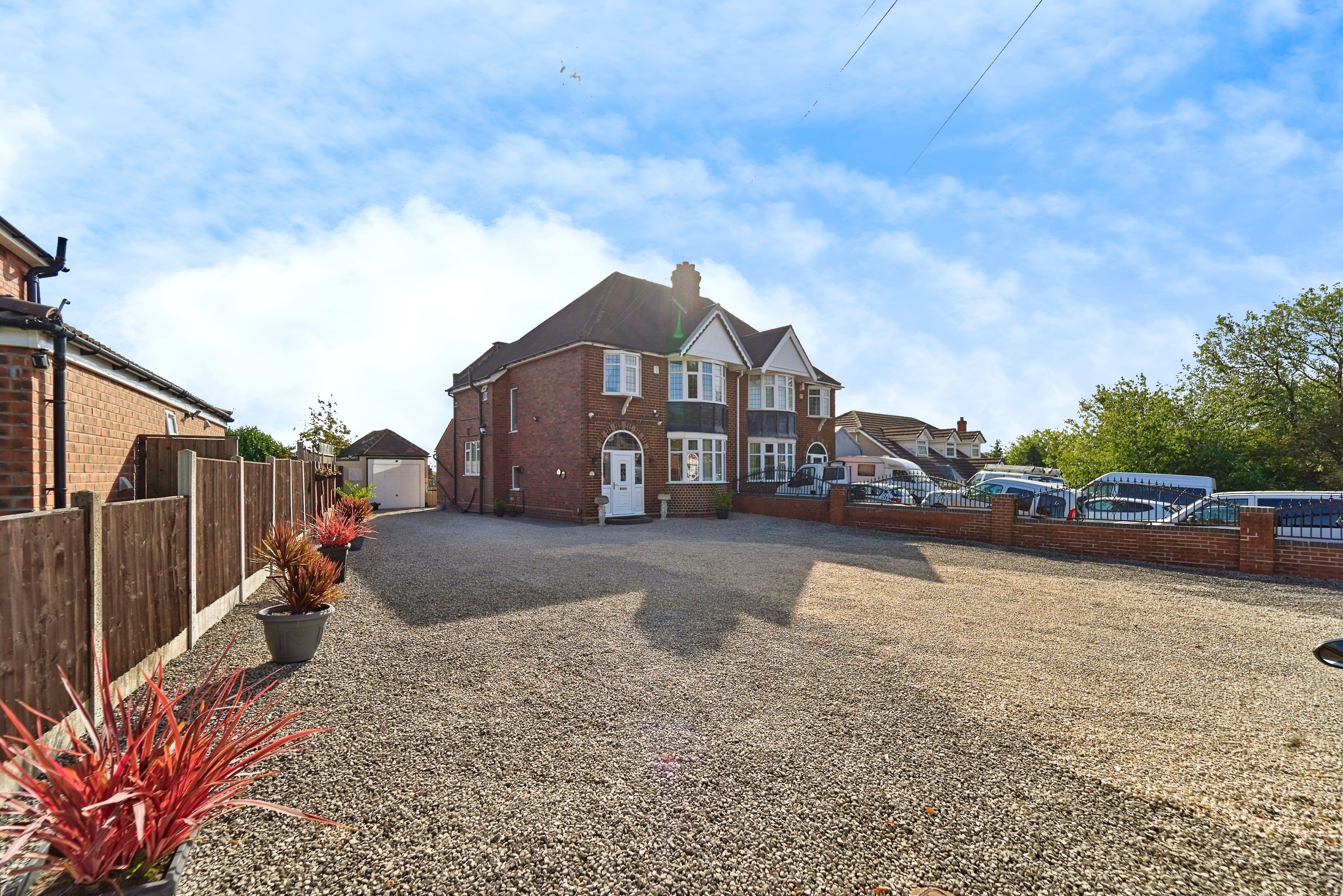 20 Houses & Flats For Sale in Bilston | Purplebricks