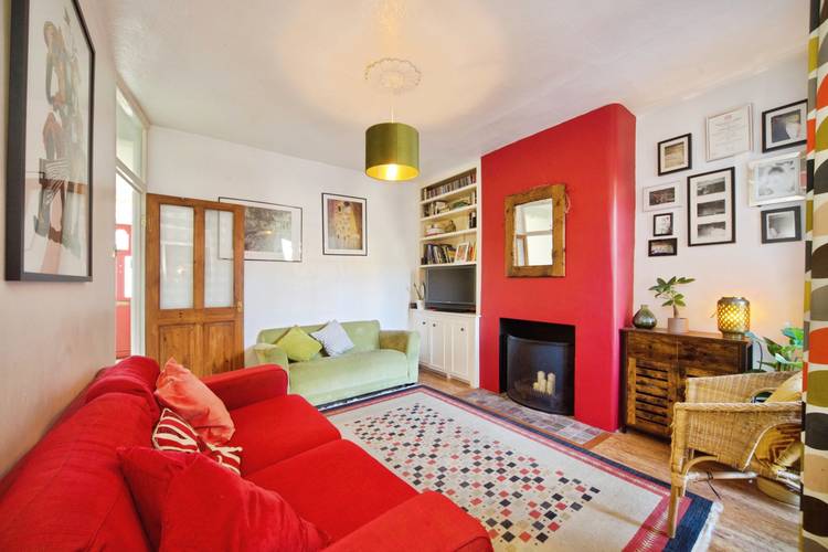 3 bedroom terraced house