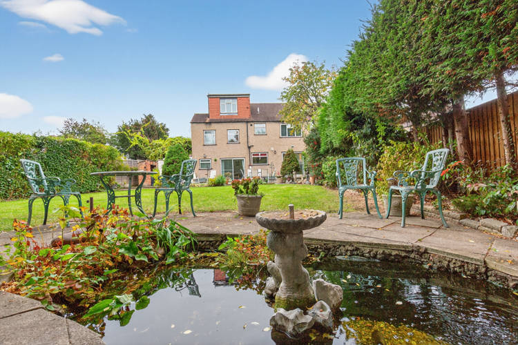 5 bedroom semi-detached house