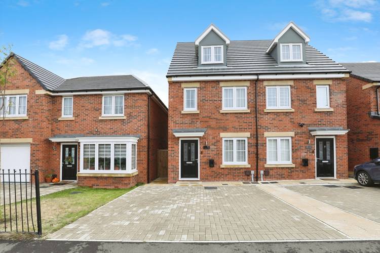 3 bedroom semi-detached house