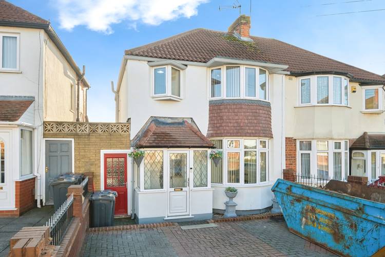 3 bedroom semi-detached house