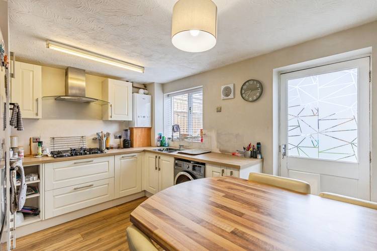 2 bedroom terraced house