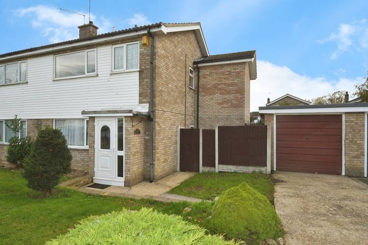 3 bedroom semi-detached house