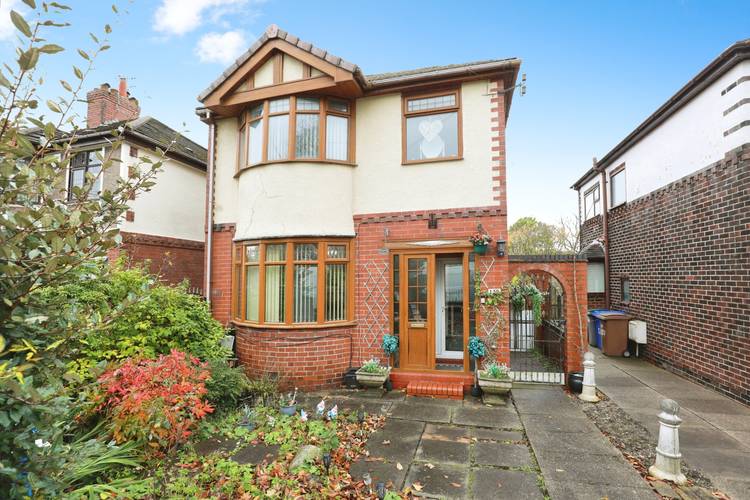 3 bedroom detached house