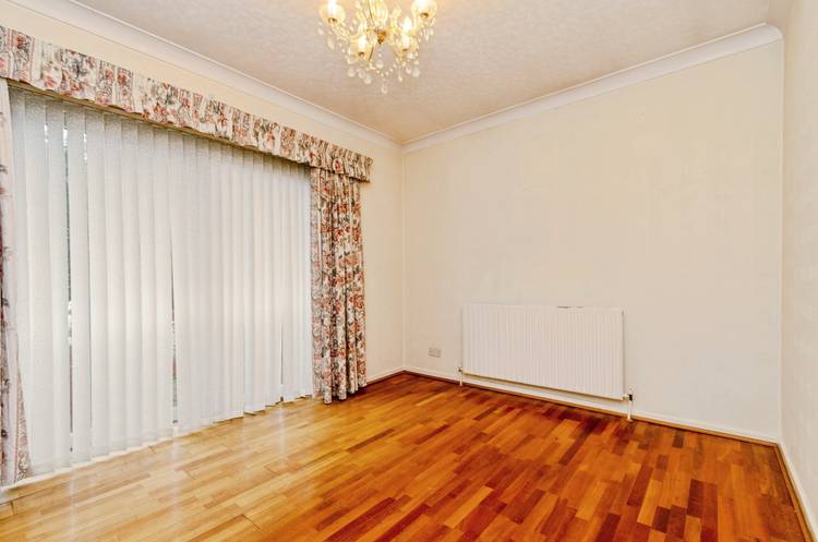 3 bedroom detached bungalow