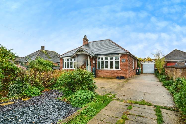 4 bedroom detached bungalow