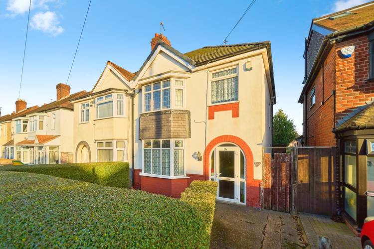 3 bedroom semi-detached house