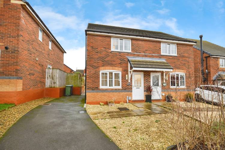 2 bedroom semi-detached house