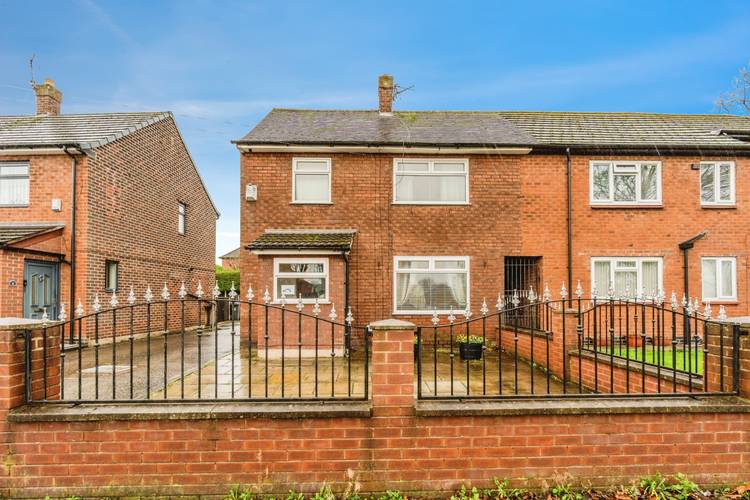 3 bedroom semi-detached house