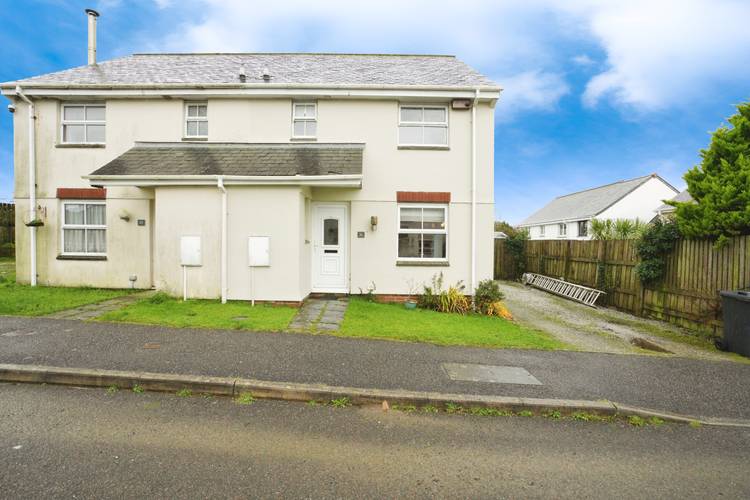3 bedroom semi-detached house