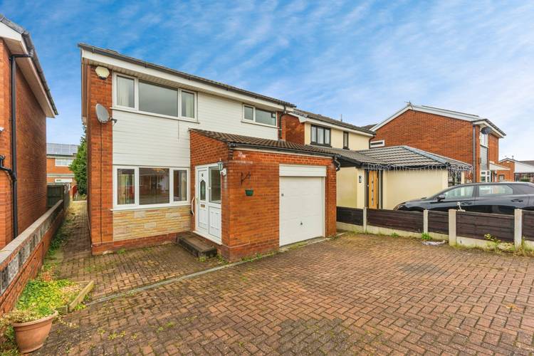 3 bedroom detached house