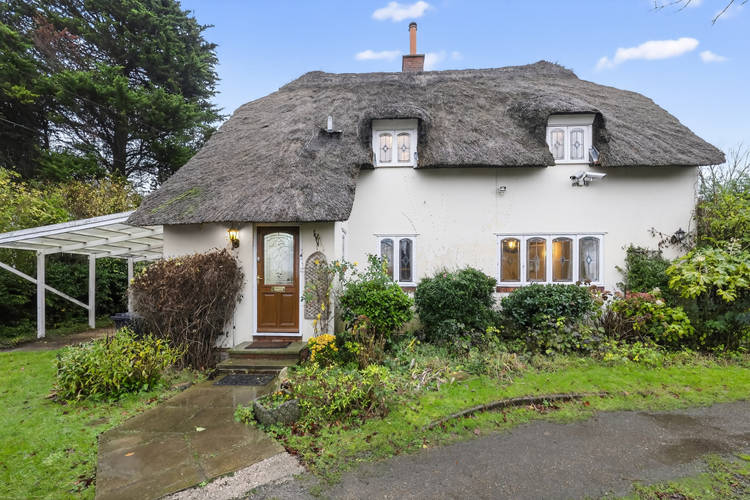 3 bedroom detached house