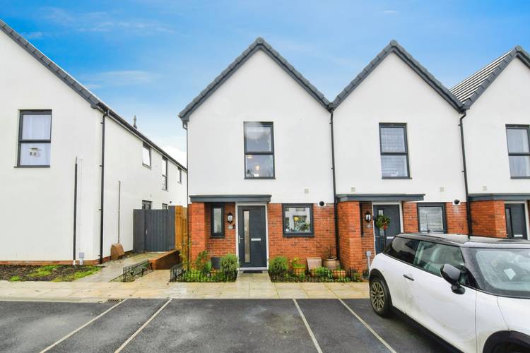 2 bedroom end of terrace house