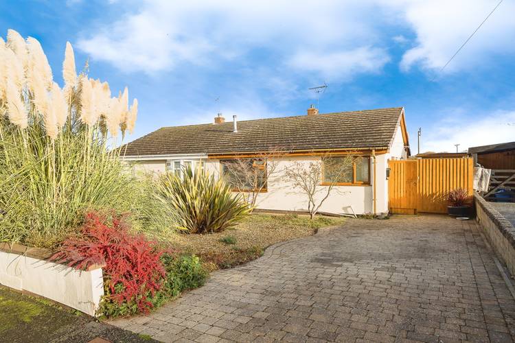 1 bedroom semi-detached bungalow