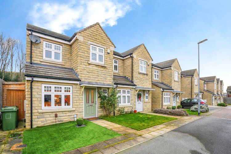 3 bedroom semi-detached house