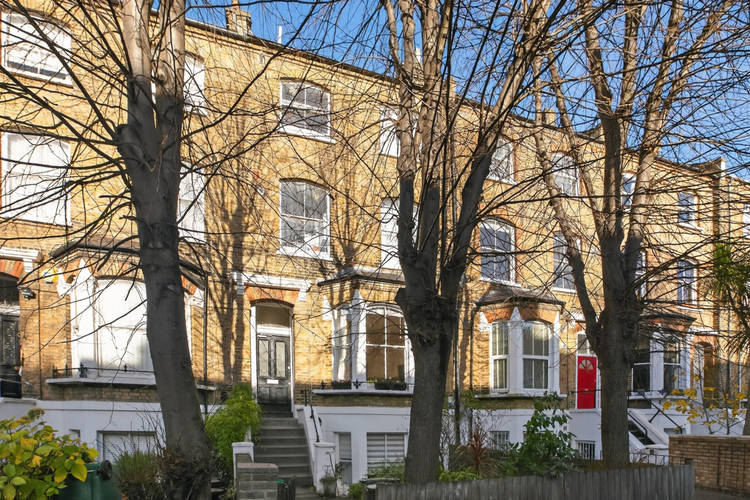 2 bedroom ground floor flat