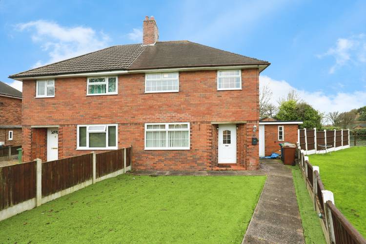 3 bedroom semi-detached house