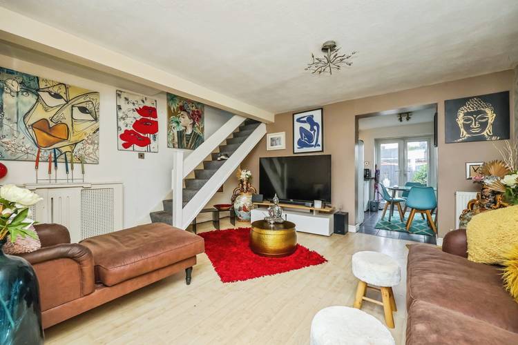 3 bedroom semi-detached house