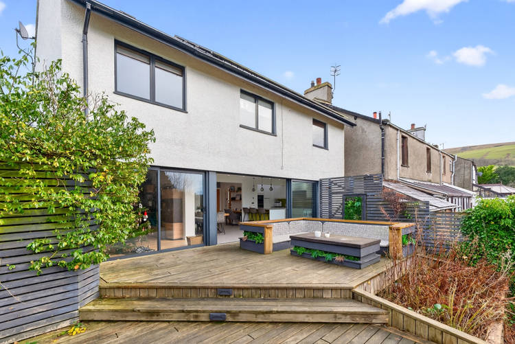 3 bedroom detached house