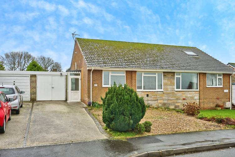 3 bedroom semi-detached bungalow