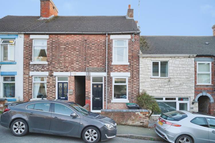 2 bedroom terraced house