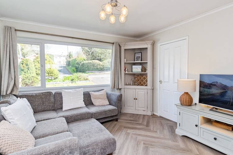 3 bedroom semi-detached house