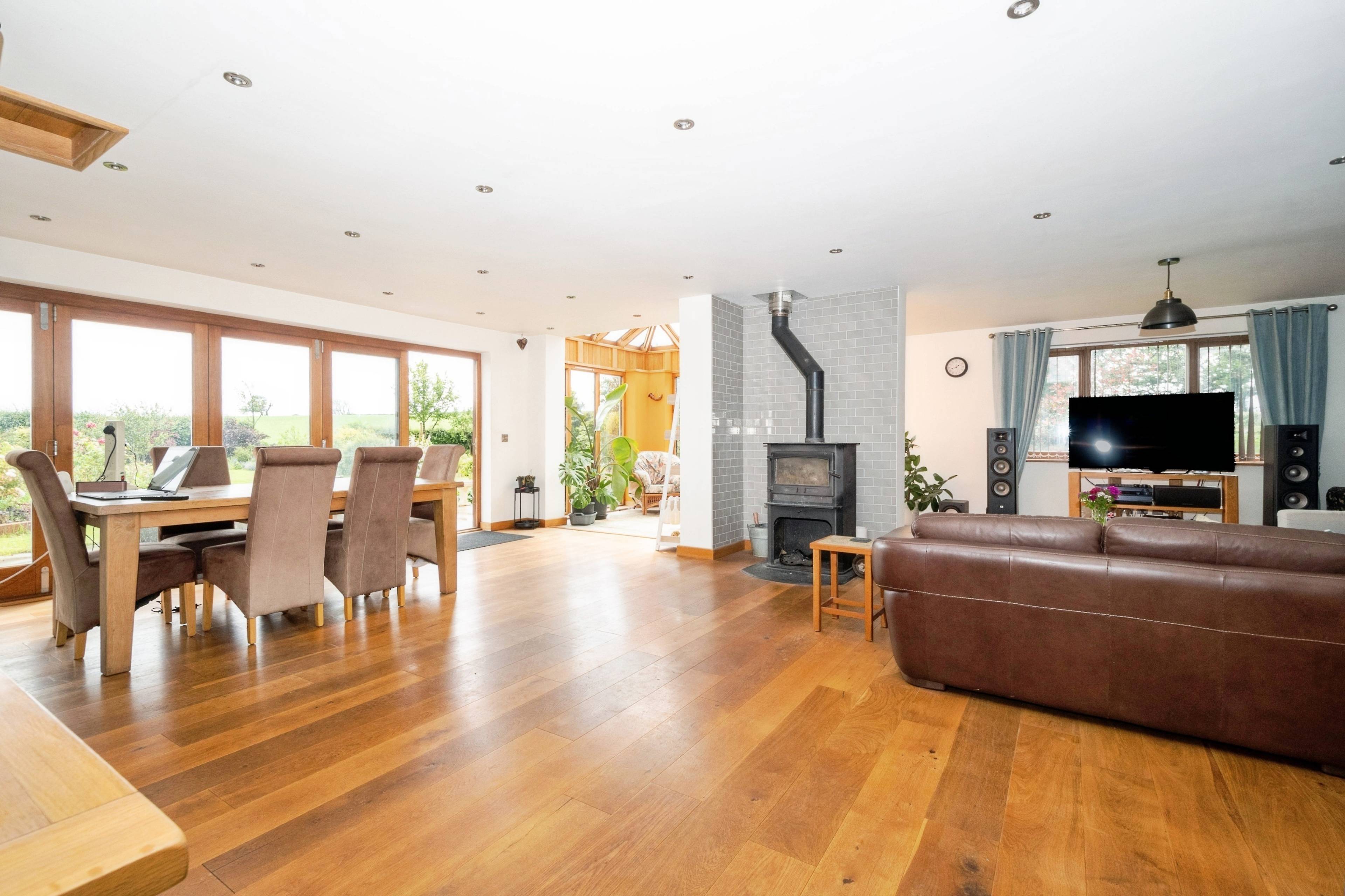 Living / Dining Room