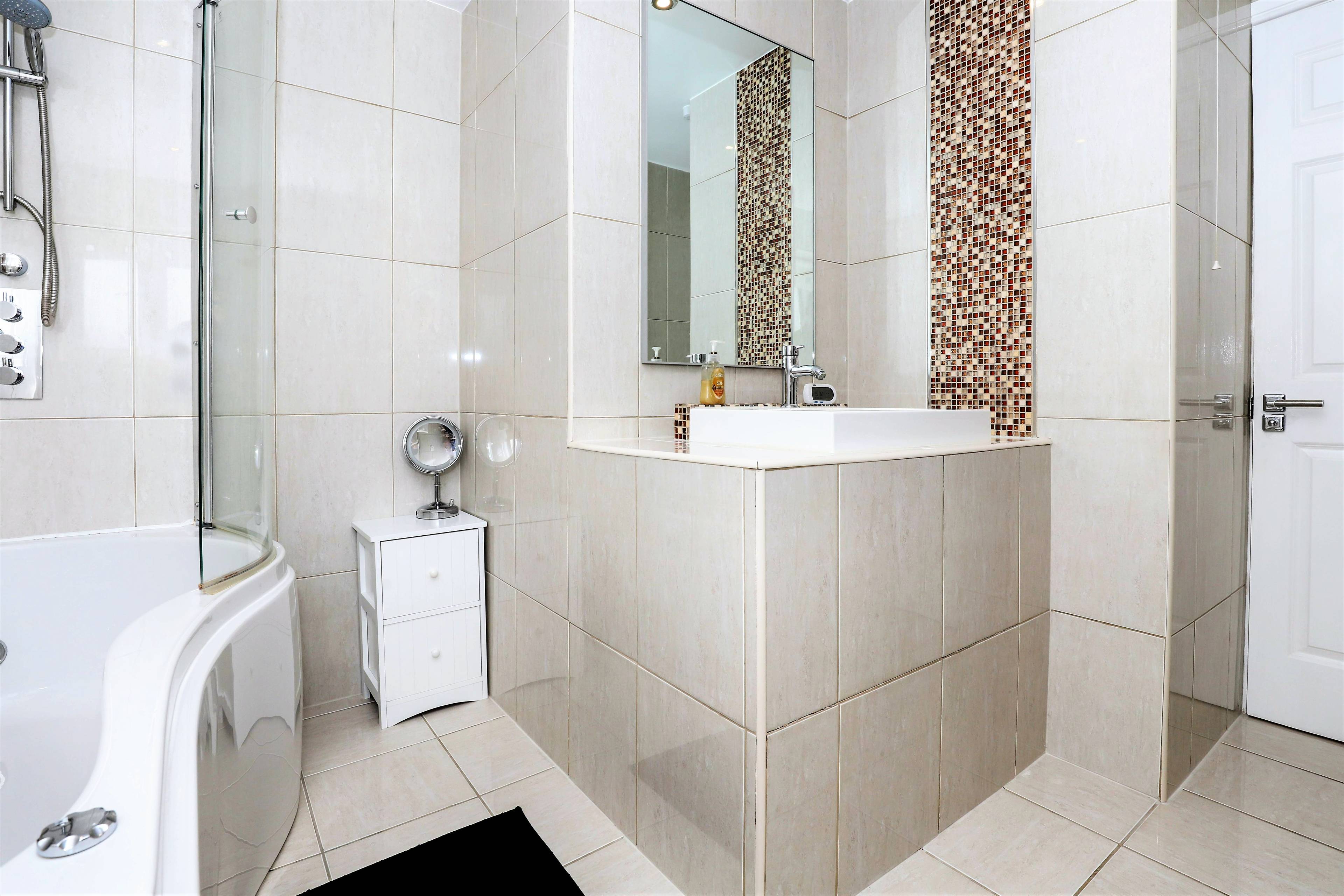 Master En-suite