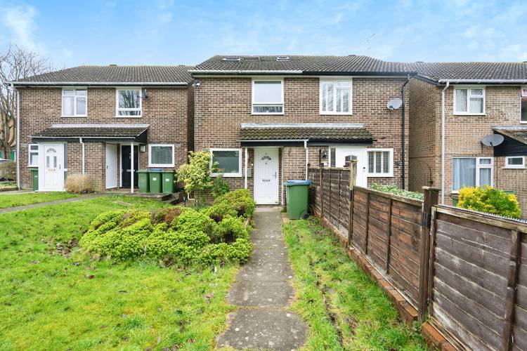 4 bedroom semi-detached house