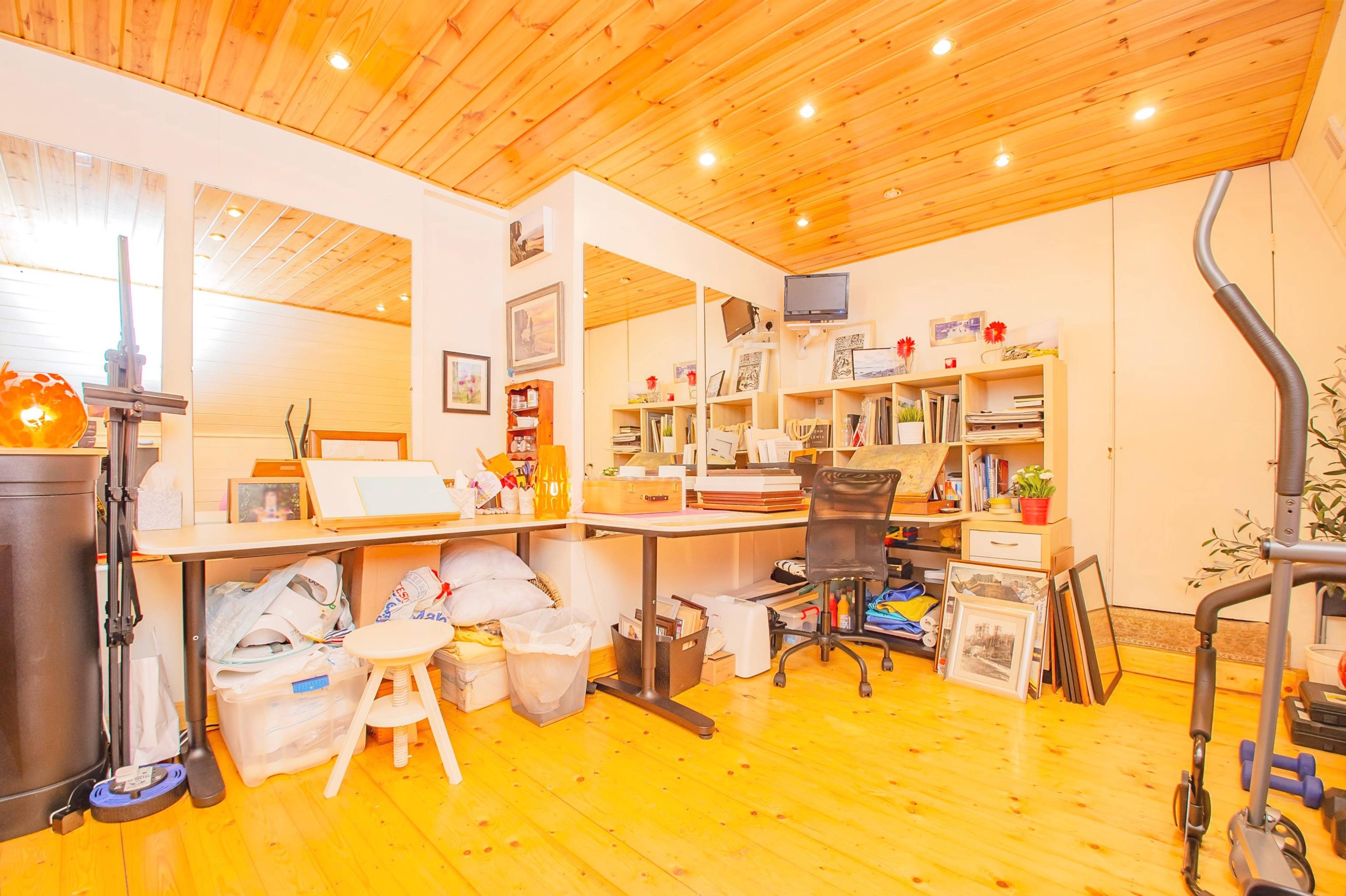 Studio / Workshop