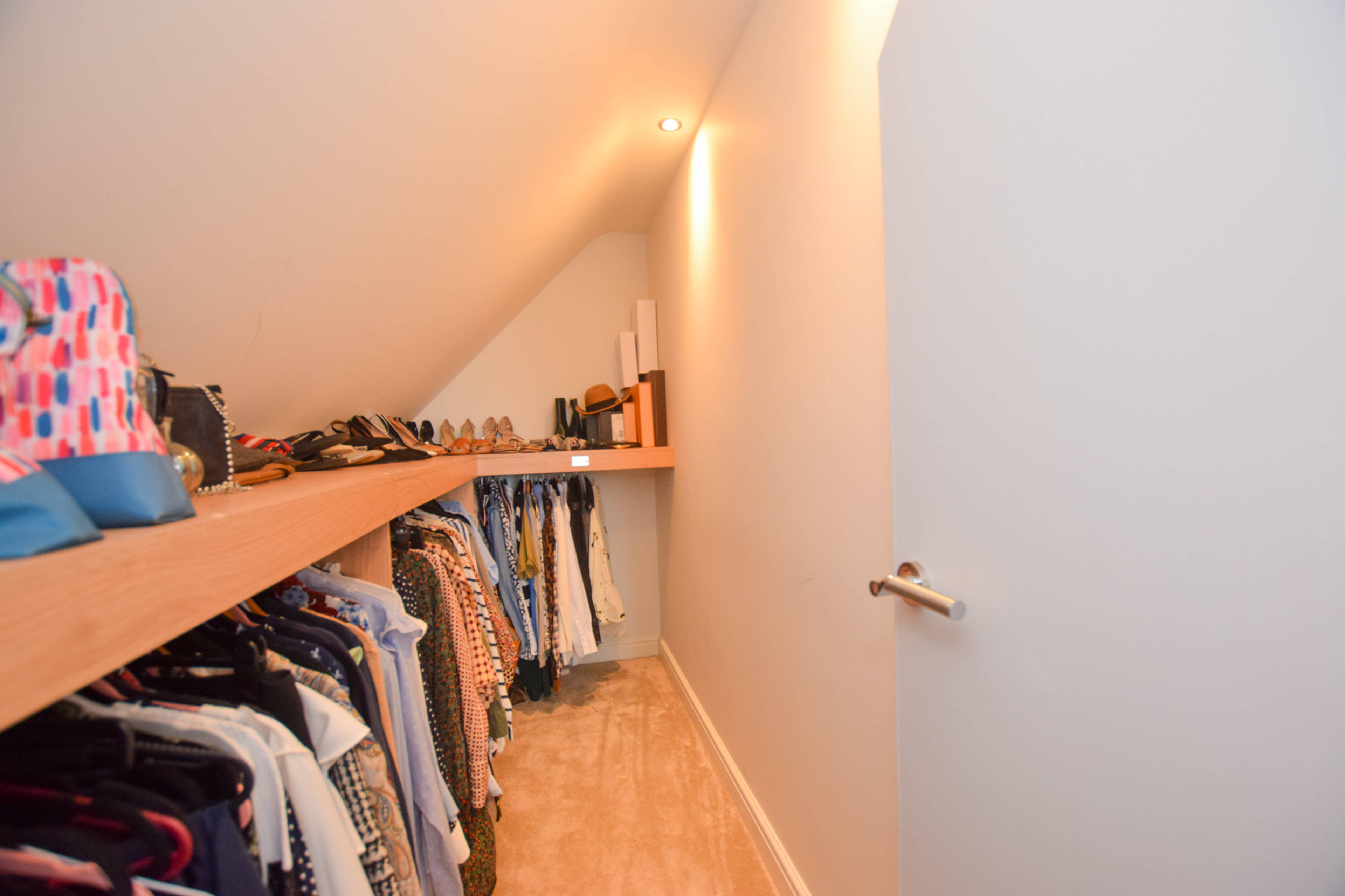 Walk-in Wardrobe