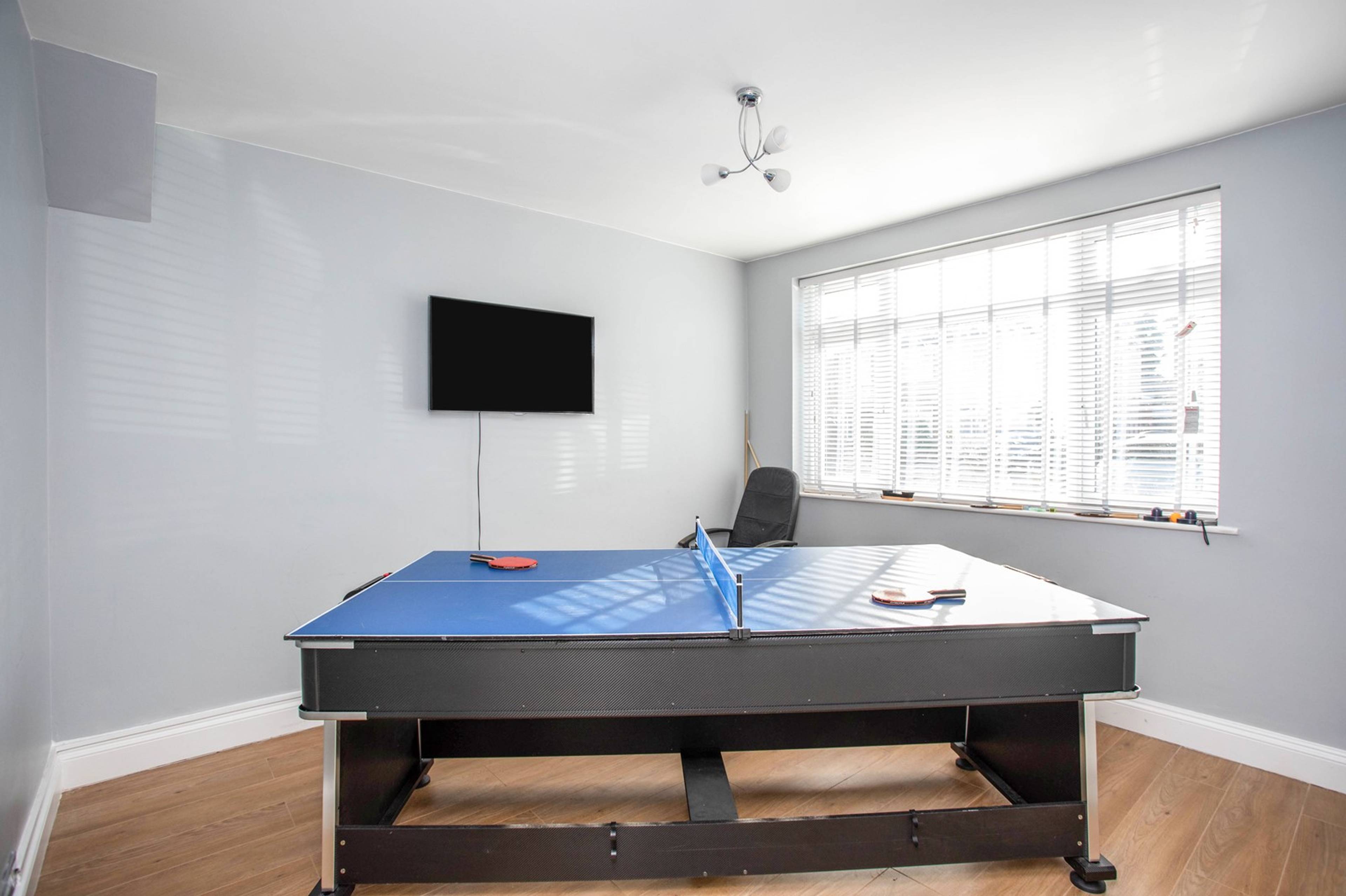 Lounge/Family/Games