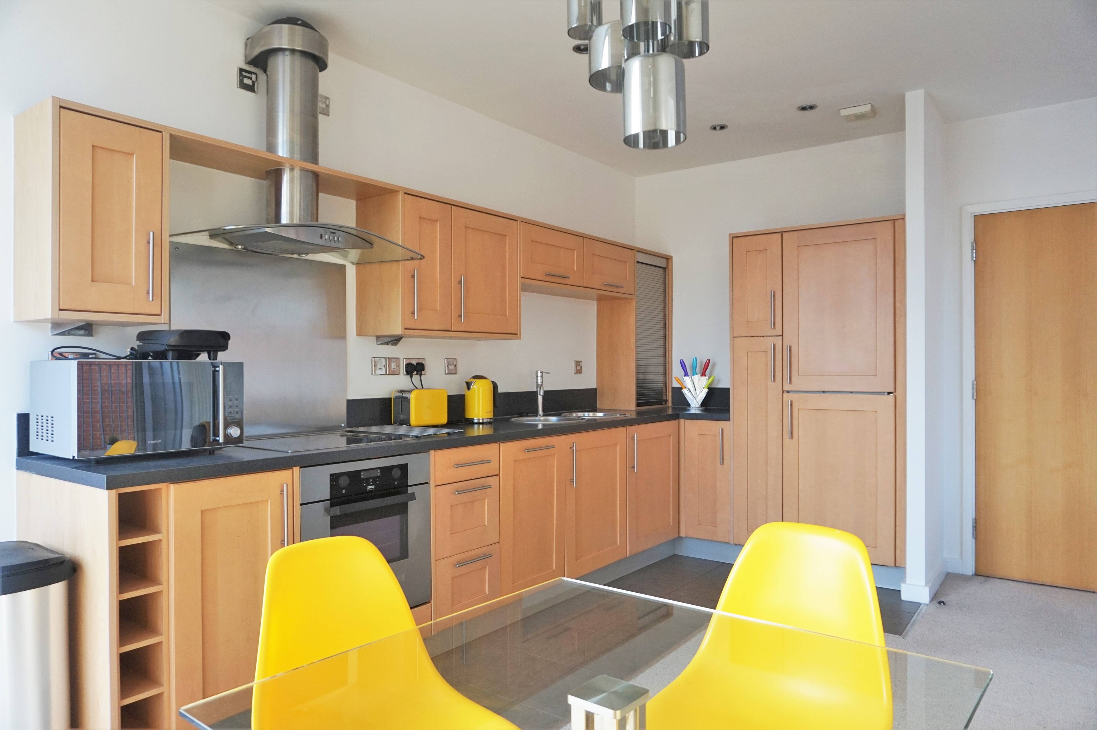 Lounge / Kitchen
