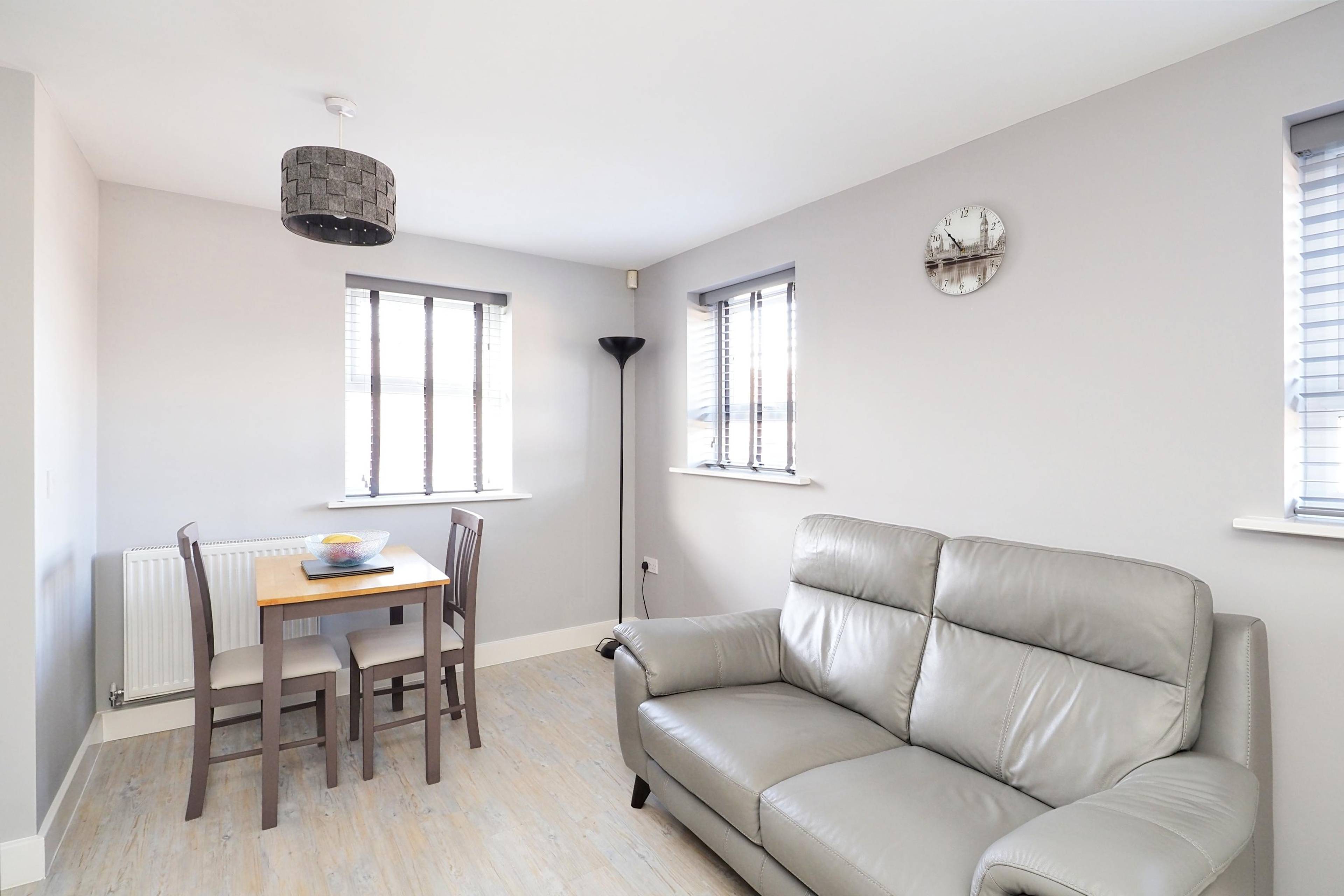 Lounge / Kitchen