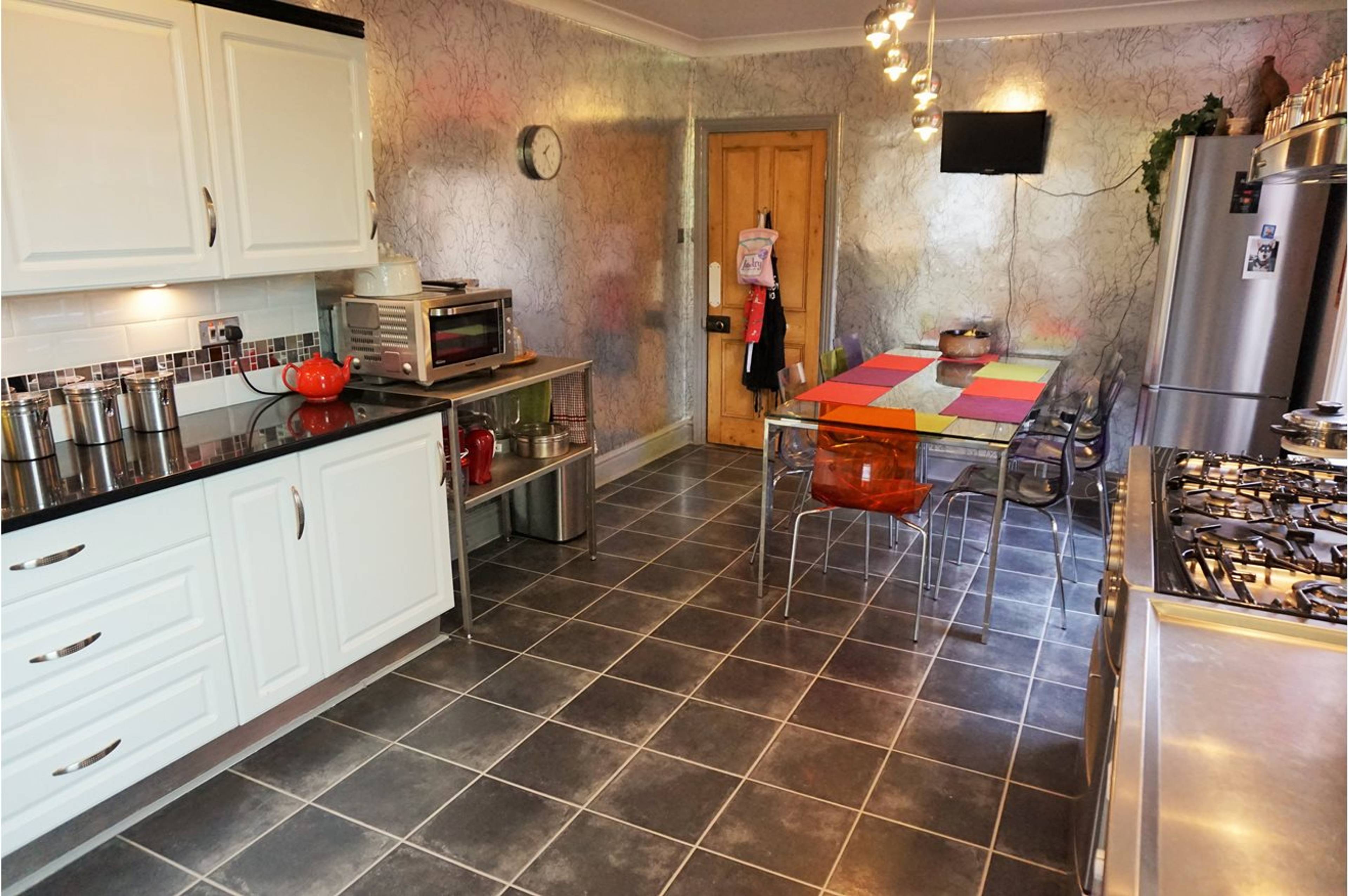 Kitchen / Breakfast
