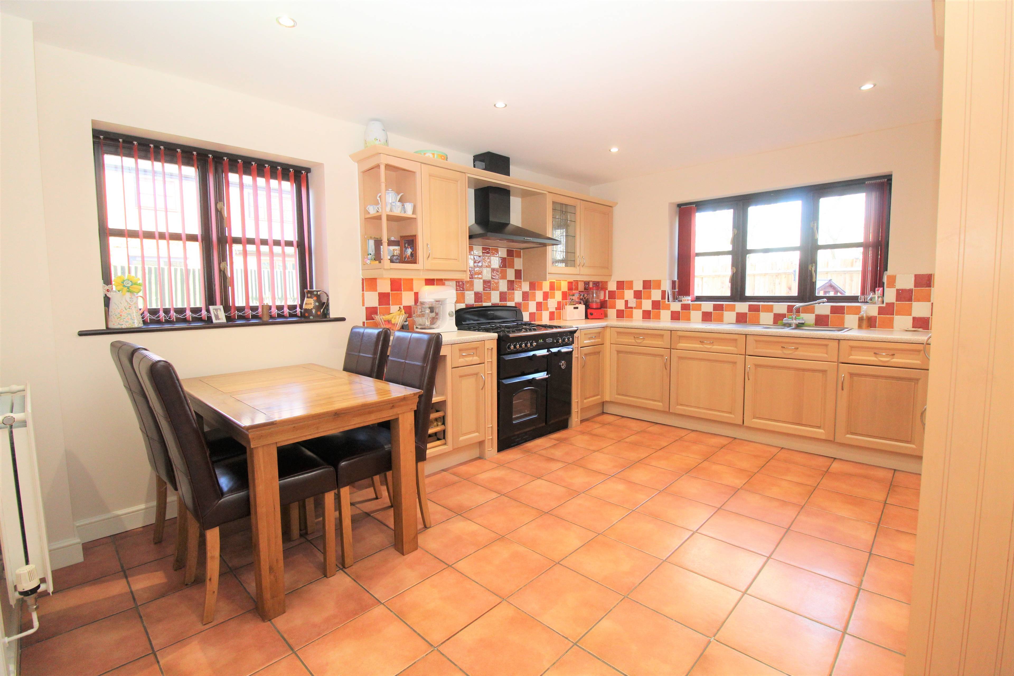 Kitchen/Breakfast