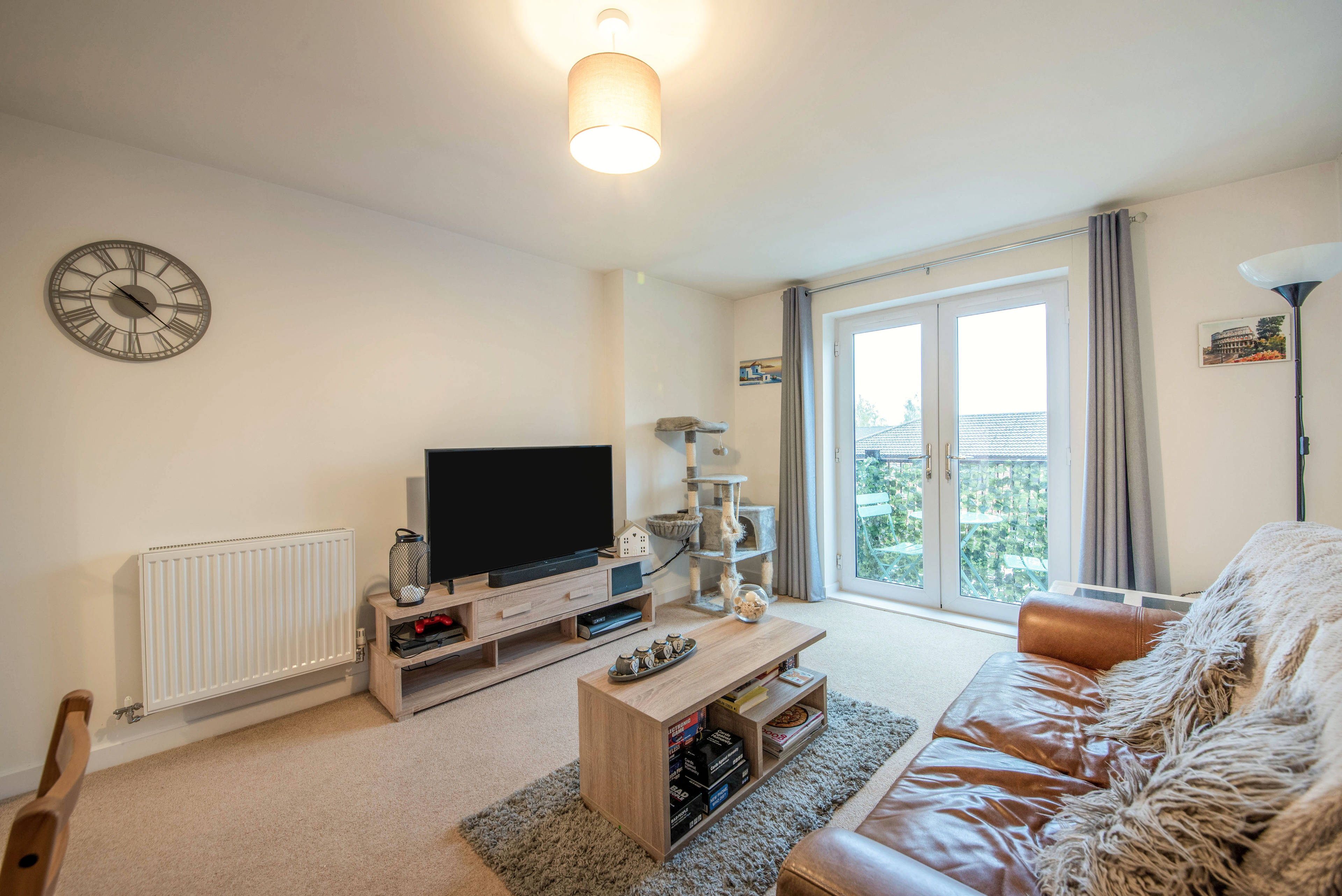 Lounge/Dining Room