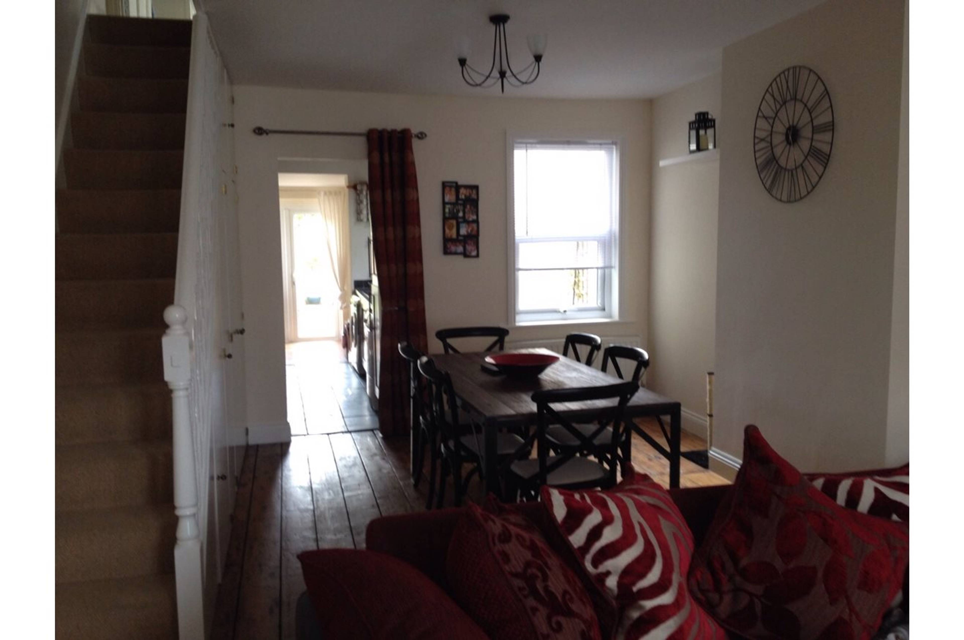 Lounge / Kitchen