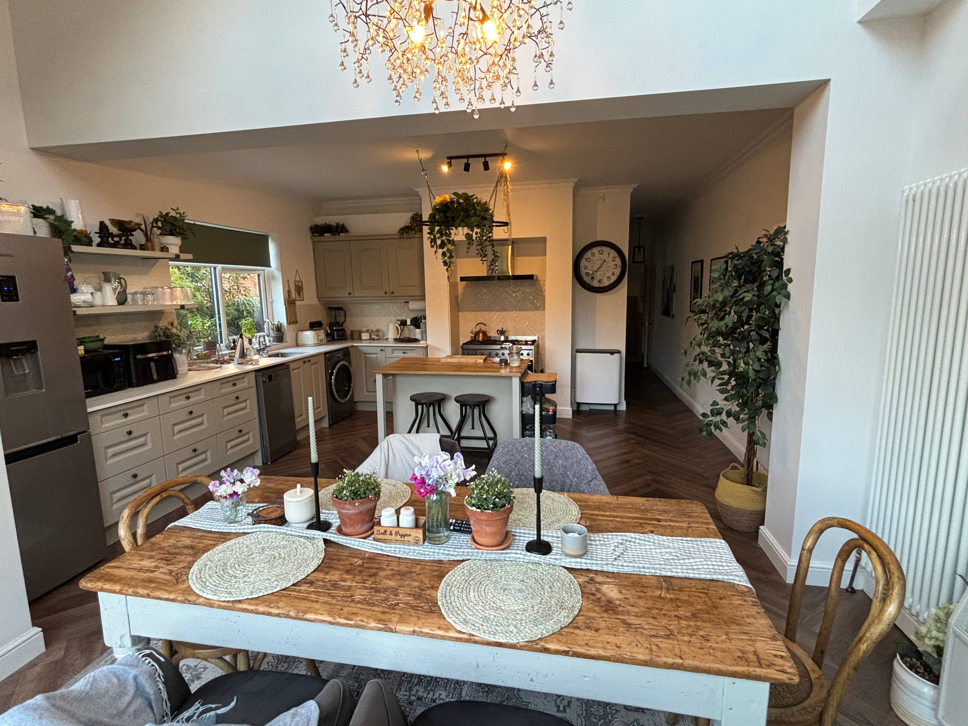 Kitchen/Dining Room