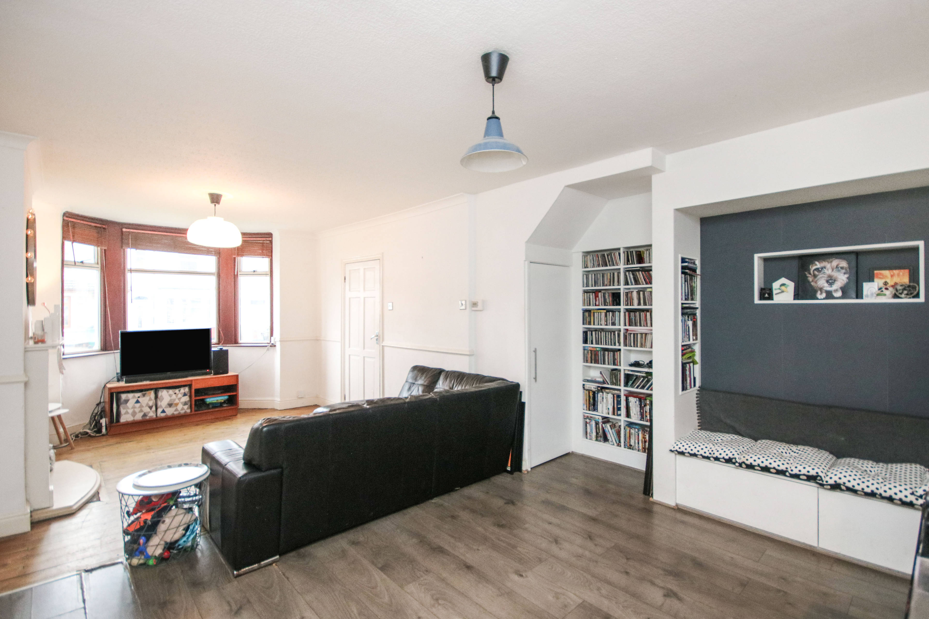 Lounge/Dining Room