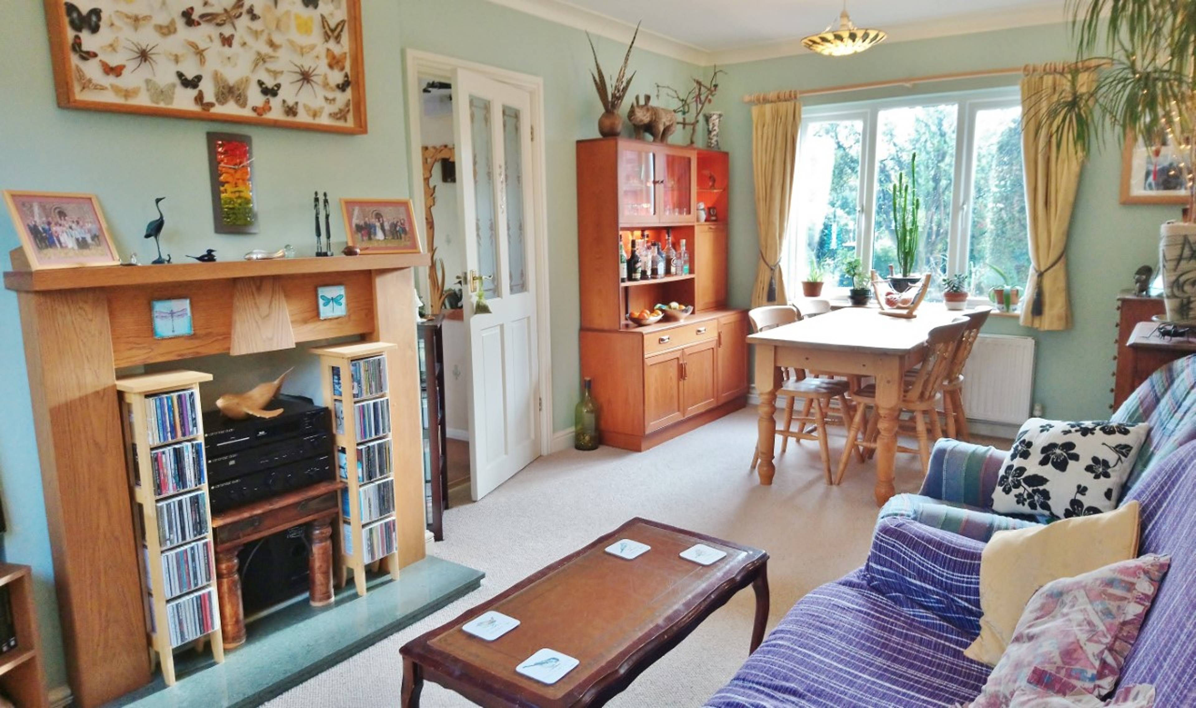 Lounge/Dining Room