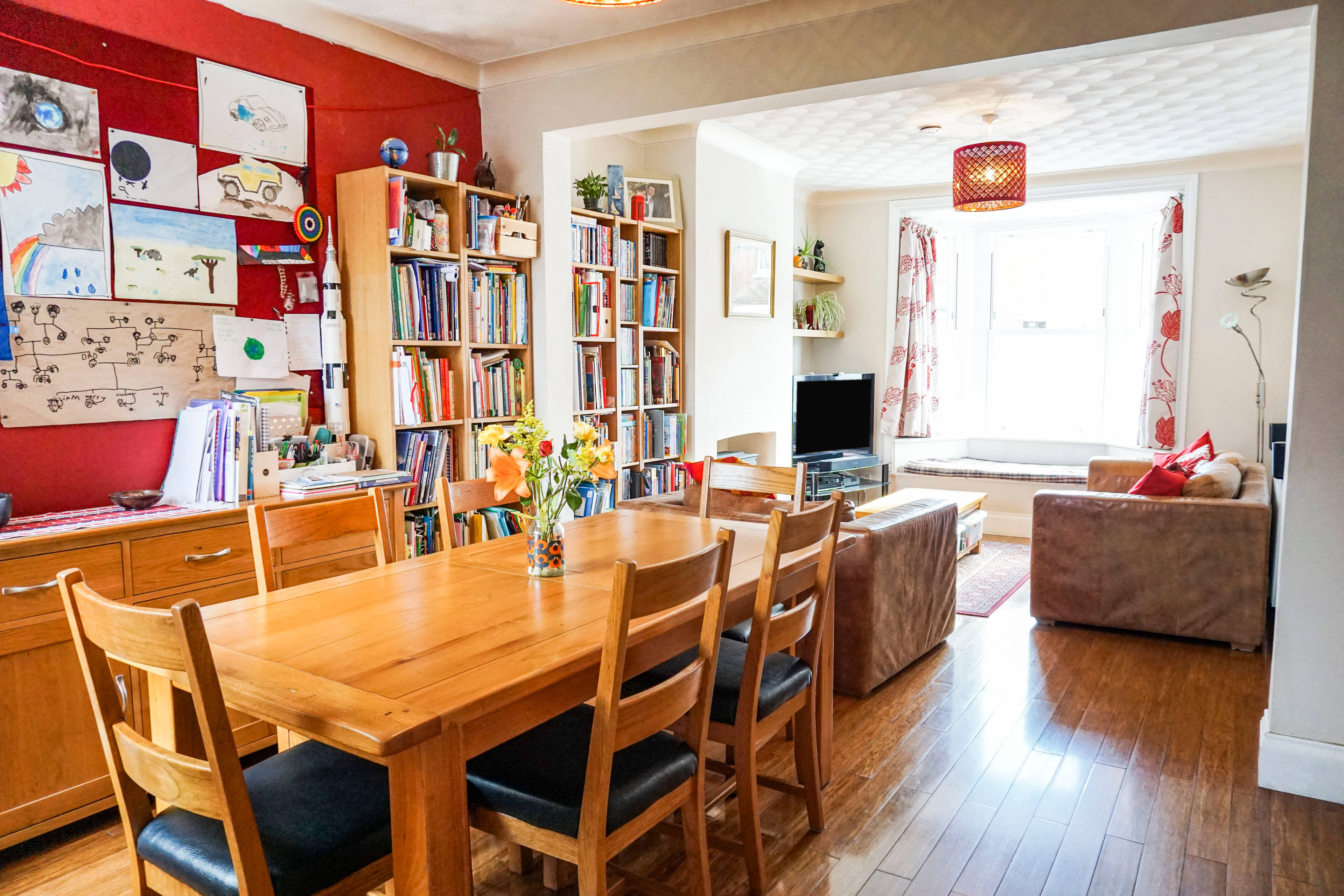Lounge/Dining Room