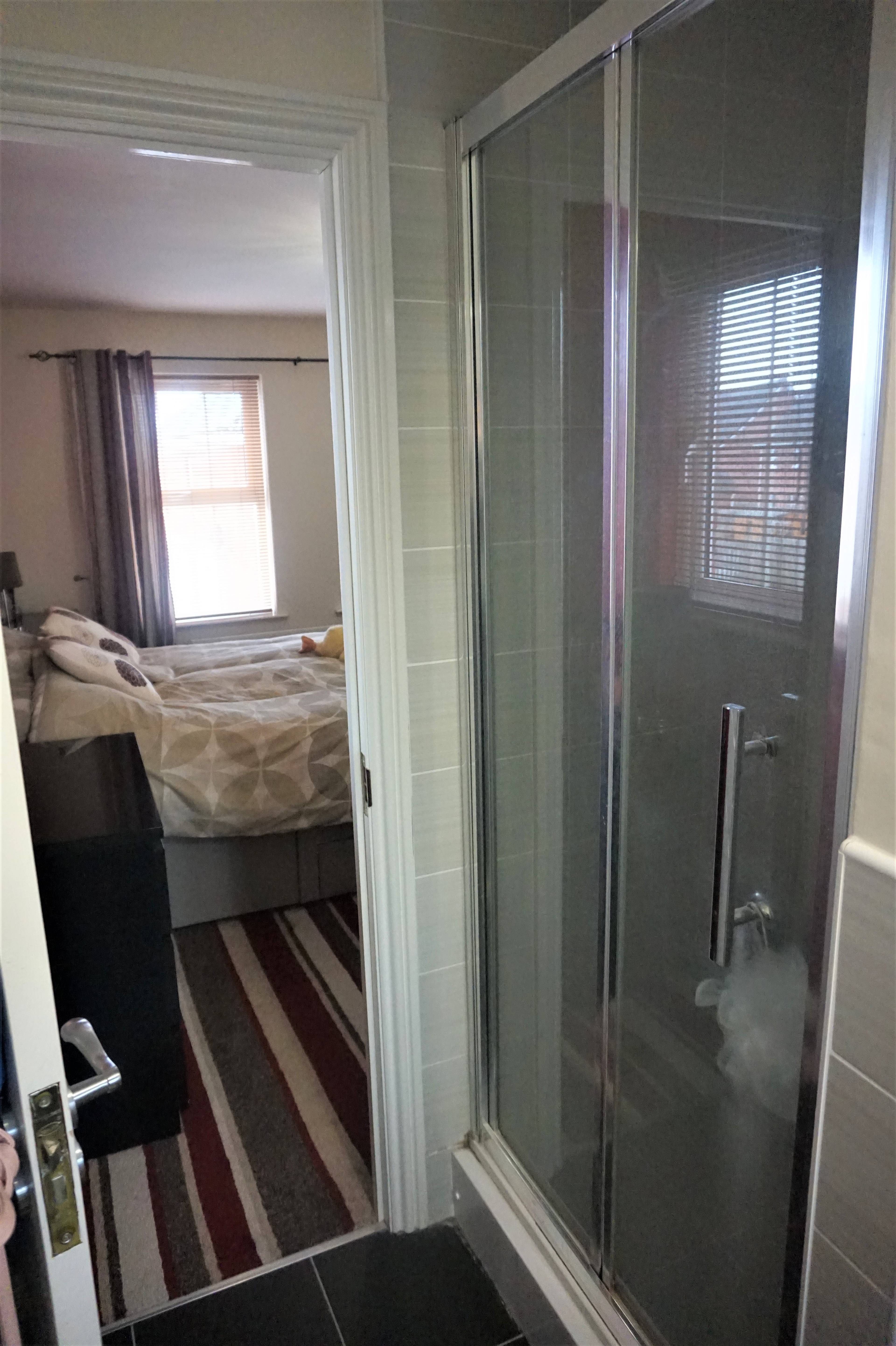 Master En-suite