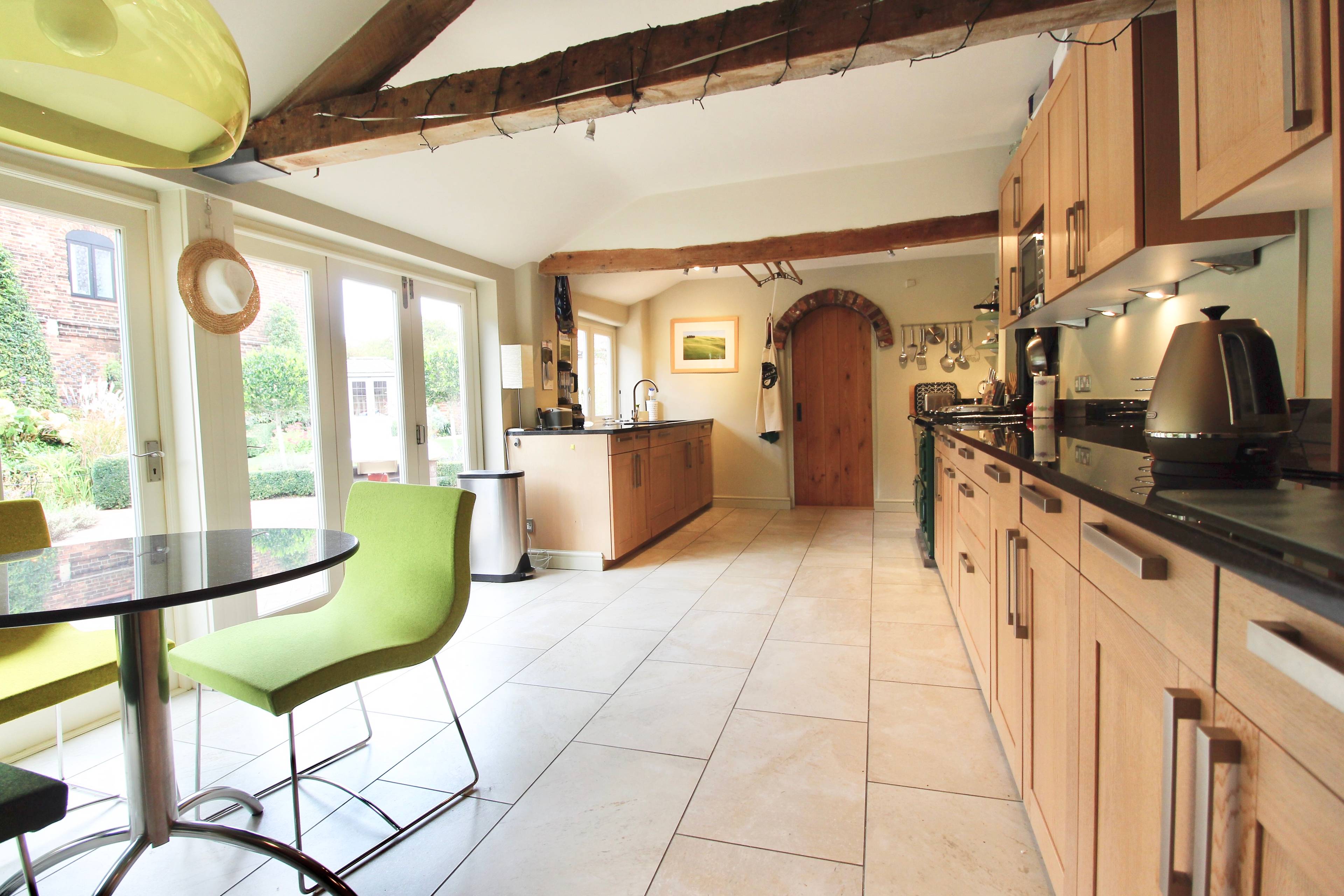 Kitchen/Breakfast