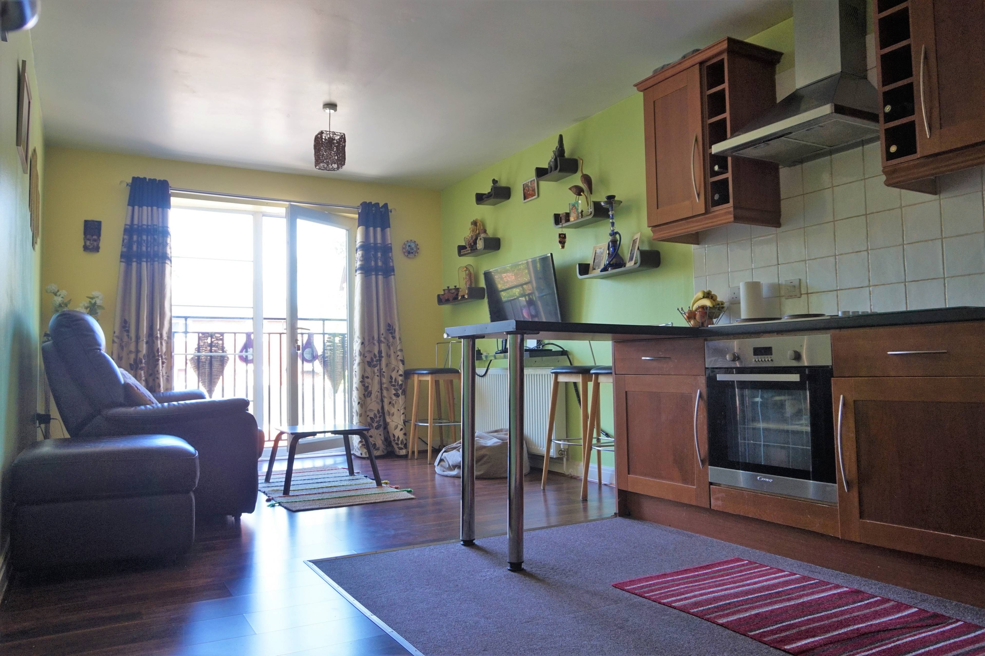 Lounge / Kitchen