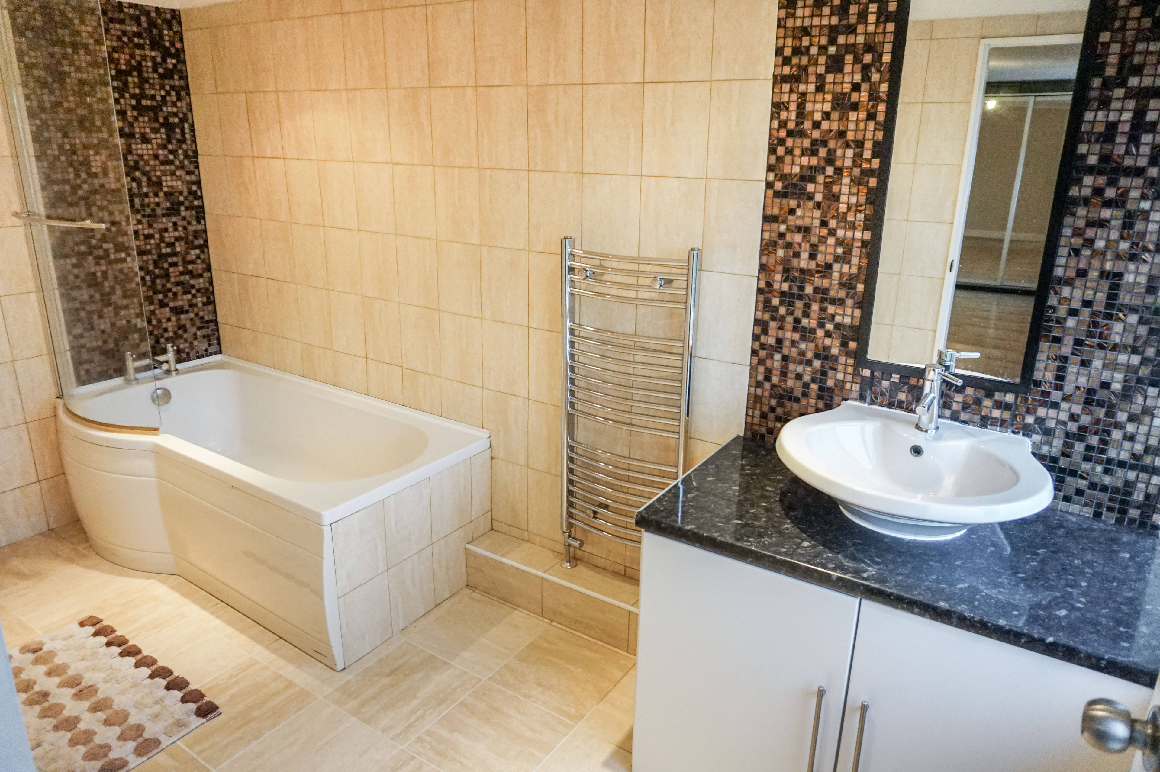 Master En-suite