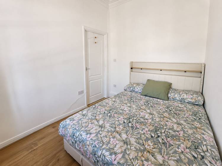 1 bedroom flat