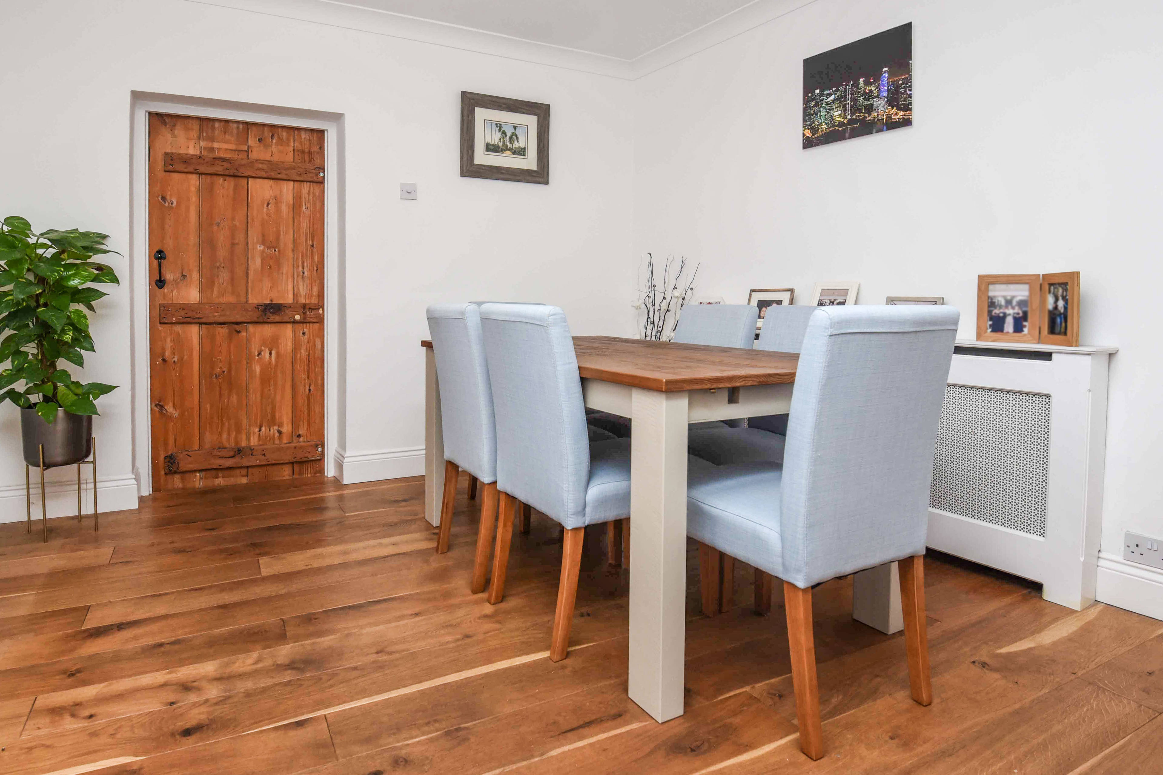 Lounge/Dining Room
