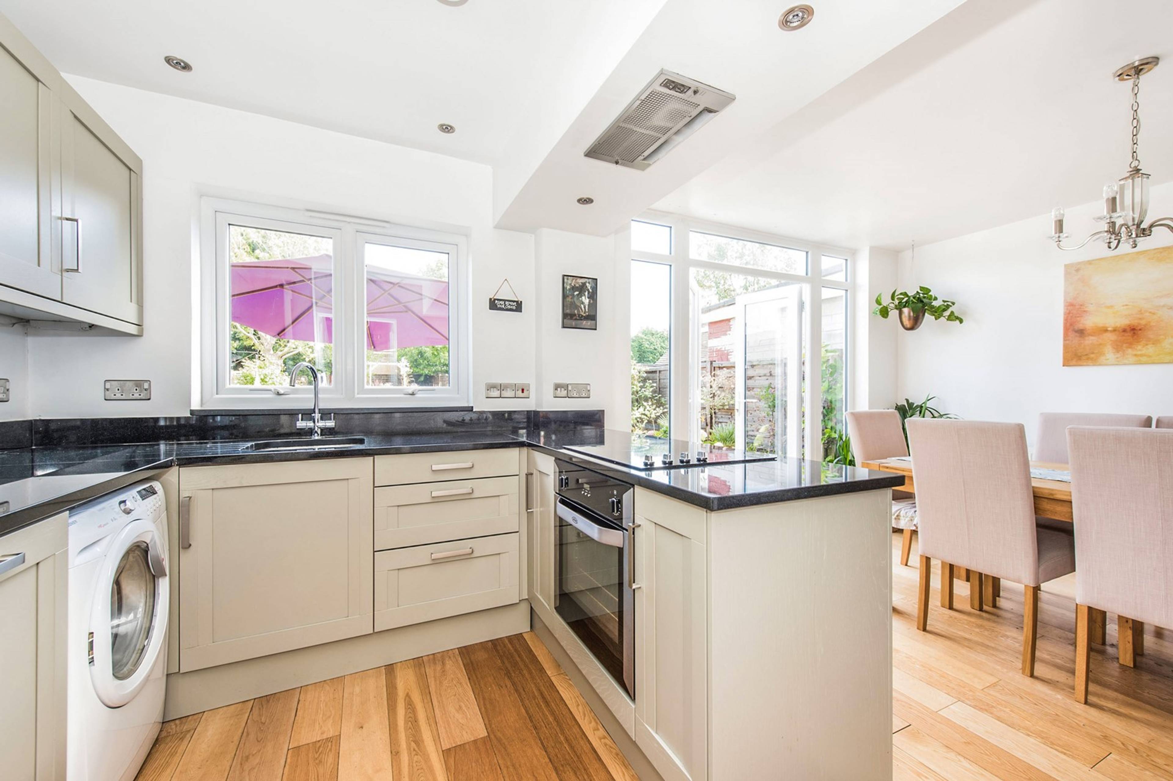 Kitchen/Breakfast