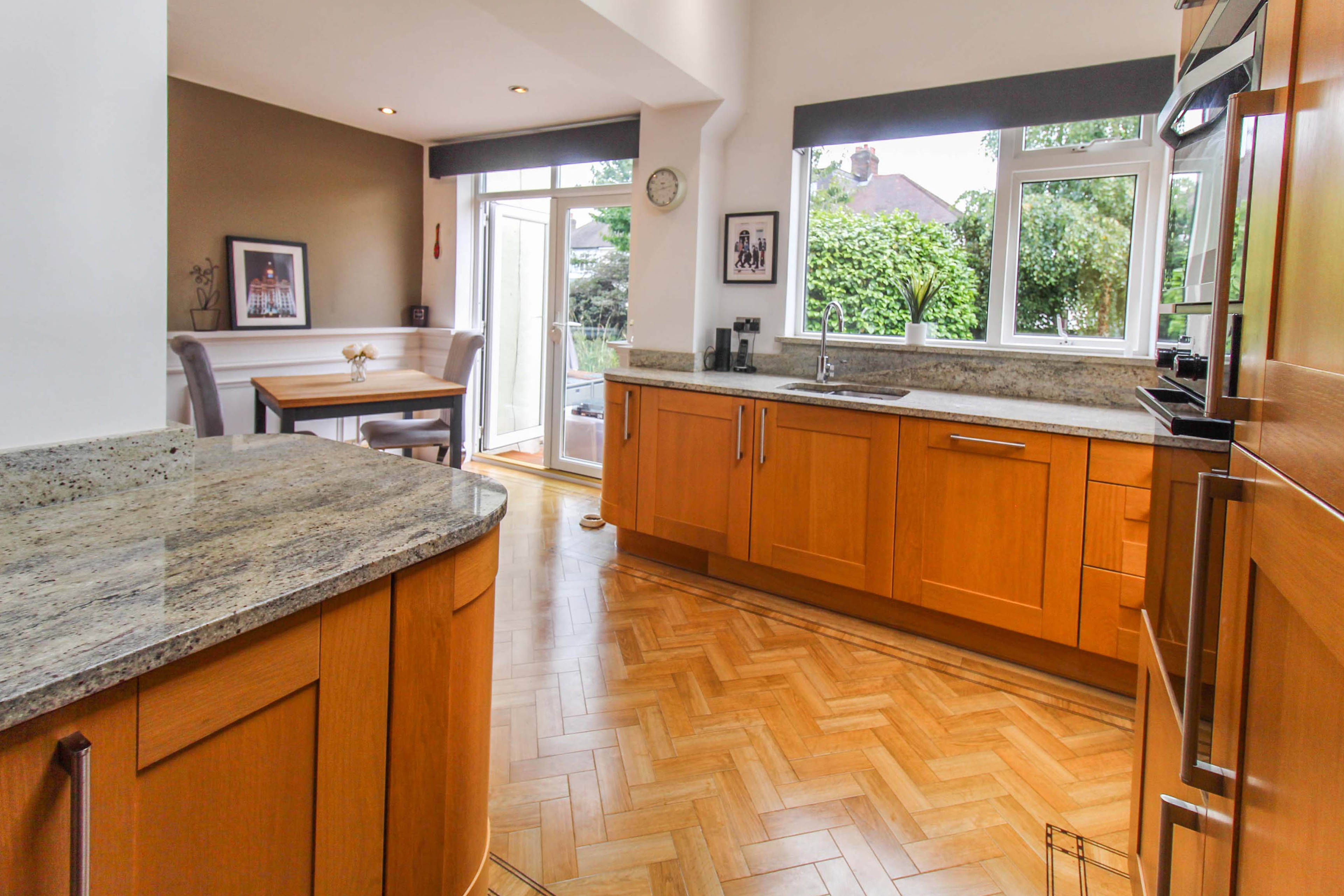 Kitchen/Breakfast